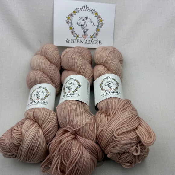 La Bien Aimee Cashmerino "Highgarden" - 3 Skeins - Picture 2 of 6